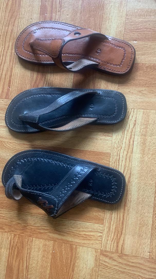 Leather sandals 1