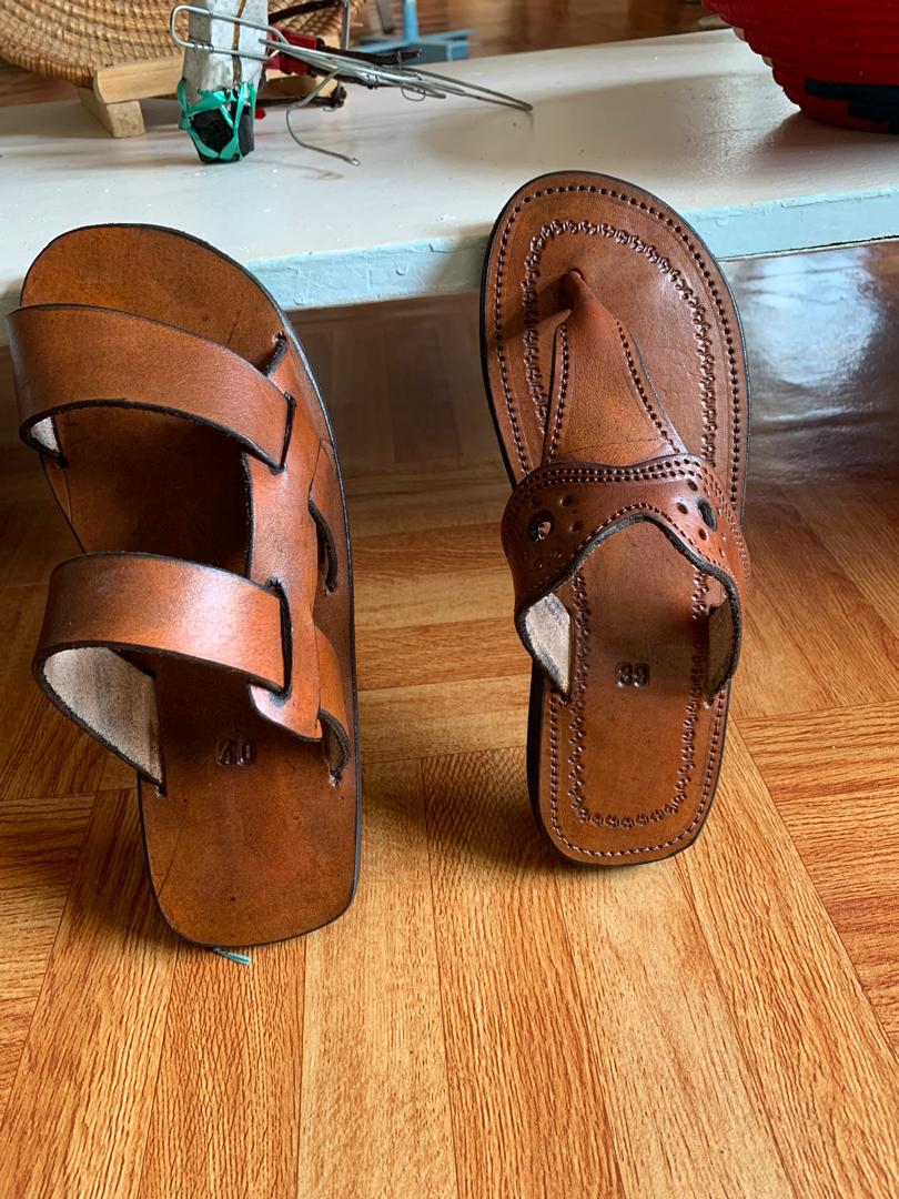 Leather sandals 1